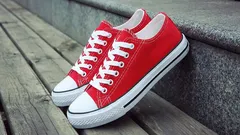 Neugodan miris u cipelama: jednostavan kućni trik koji stvarno pomaže