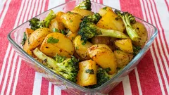 Kremasti brokula-krumpir iz jedne tave: brz ručak koji uvijek uspije