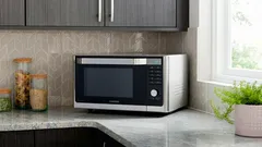 Je li mikrovalna pećnica doista opasna? Jednostavno objašnjenje bez mitova